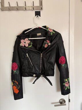 Teria Yabar Black Floral Embroidered Faux Leather Moto Jacket Size 2 NWOT